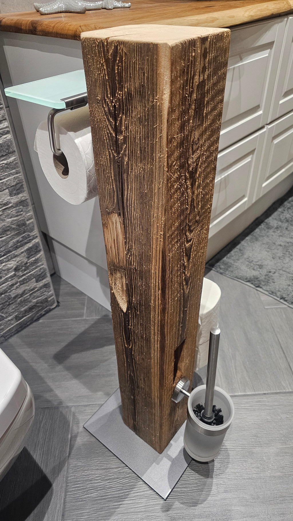 Altholz WC Rollenhalter freistehend – Toilettenpapierhalter 100 Jahre altes Holz inkl. Bürste – Edelstahl gebürstet Milchglas Akzente