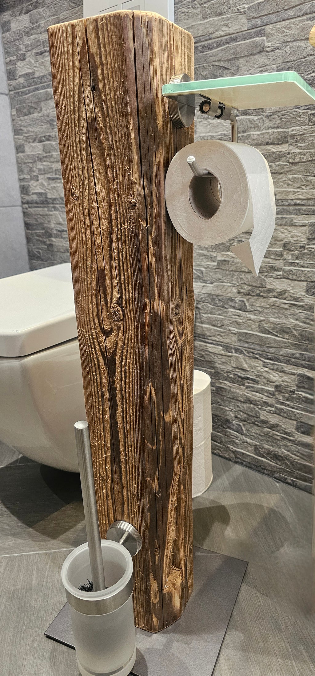 WC Rollenhalter aus Altholzbalken ca. 100 Jahre - freistehend – Toilettenpapierhalter mit WC-Bürste– Edelstahl gebürstet Milchglas Ablage