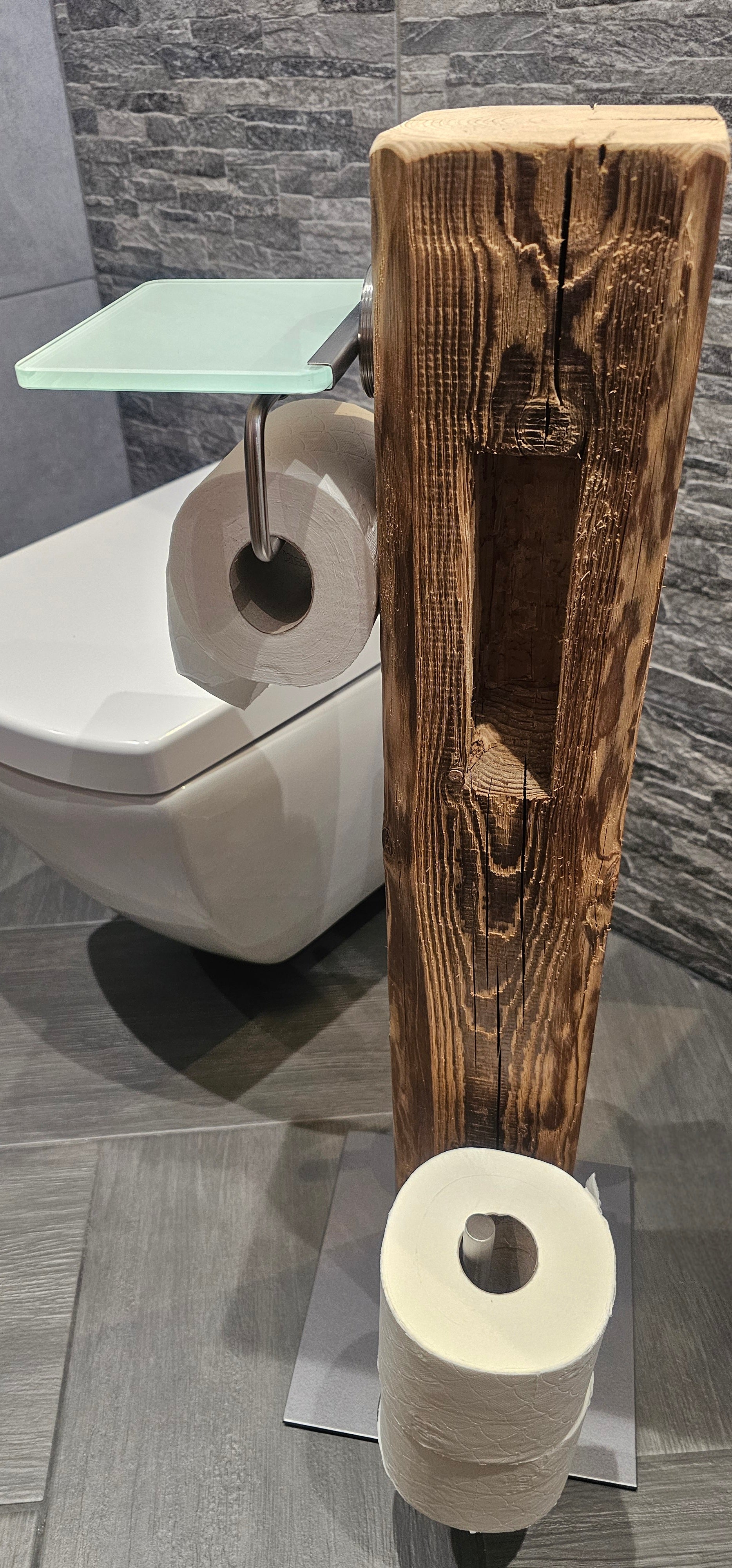 WC Rollenhalter aus Altholzbalken ca. 100 Jahre - freistehend – Toilettenpapierhalter mit WC-Bürste– Edelstahl gebürstet Milchglas Ablage