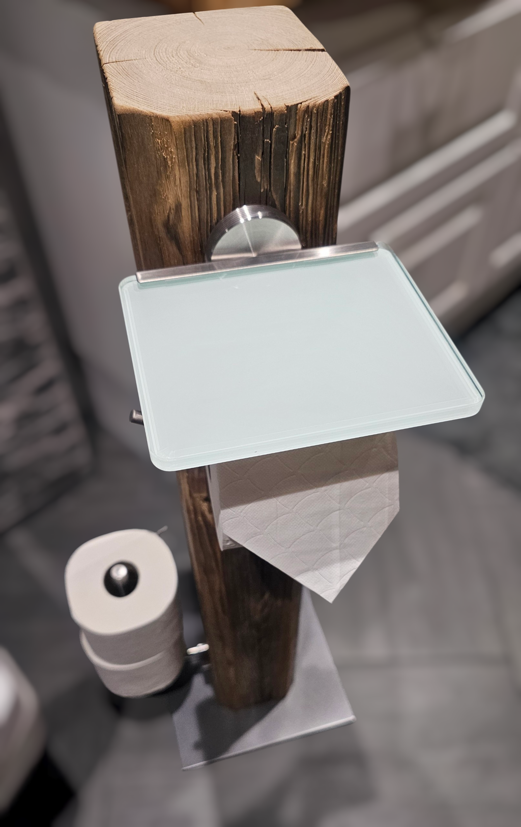 Altholz WC Rollenhalter freistehend – Toilettenpapierhalter 100 Jahre altes Holz inkl. Bürste – Edelstahl gebürstet Milchglas Akzente